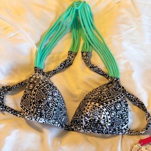 NWT | B&W w/ Teal Bikini Top